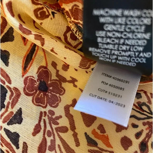 🆕 TORRID Medallion Crinkle Chiffon Raglan Tie Front Office Blouse SZ 5 5X - Picture 5 of 9